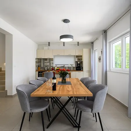 Manola By Briskva Vila Labin (Istria)