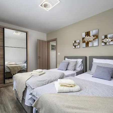 Manola By Briskva Vila Labin (Istria)